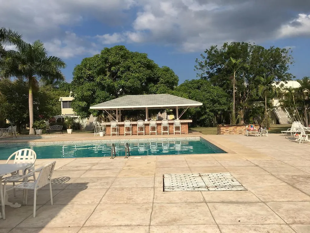 Anna'S Joye Seawind - Freeport, Montego Bay Apartman