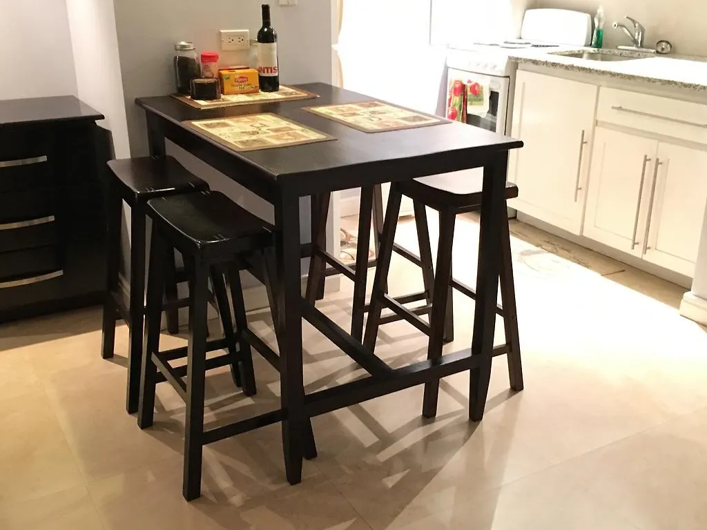 Anna'S Joye Seawind - Freeport, Montego Bay Apartman