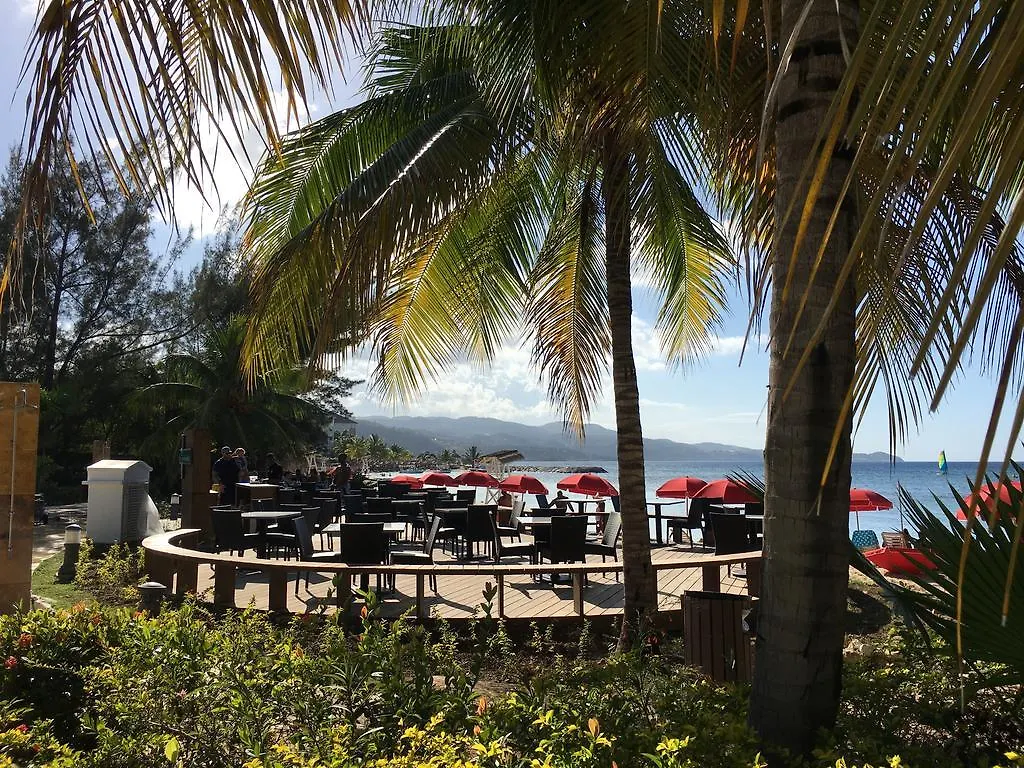 Anna'S Joye Seawind - Freeport, Montego Bay Apartman
